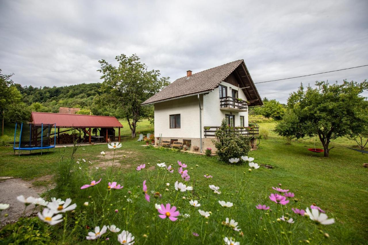 Holiday House On The Riverside โอกูลิน ภายนอก รูปภาพ